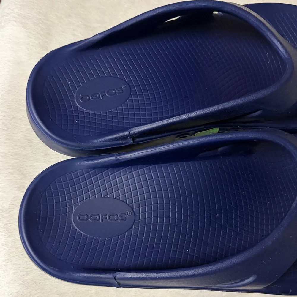 Oofos Unisex‎ Navy Flip Flops Shoes Sz M12 -W14